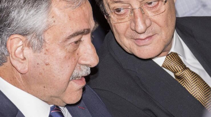 Η θεατρική παράσταση που παρευρέθηκαν Αναστασιάδης - Ακιντζί [Εικόνες]