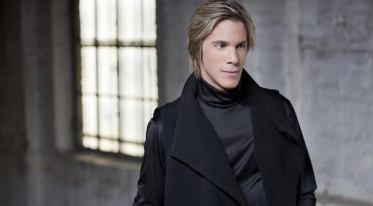 Οικονομόπουλος: "Θέλω η γυναίκα μου να κάθεται σπίτι με τα παιδιά"