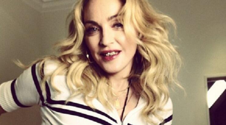 Μαντόνα: Η νέα φωτογραφία με τα σιδεράκια 