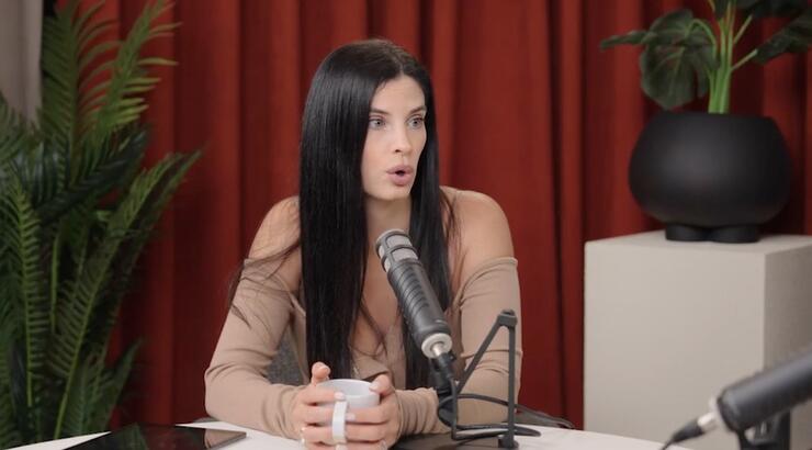 Μπόμπα: «Προσπαθώ να χωρέσω μέσα στη μέρα μου υπεράνθρωπα πολλά tasks - Αυτό με αγχώνει πολύ»