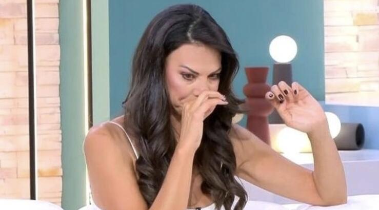 Ξέσπασε σε κλάματα η Εύη Βατίδου: «Πριν πεθάνει o Αλέξης Κούγιας του είπα ότι τον αγαπούσα»