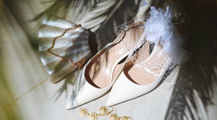 Wedding shoes: Ο απόλυτος πρωταγωνιστής του bridal look 
