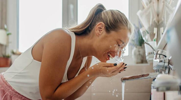 Πώς να προστατεύσεις το δέρμα σου από τη σκόνη