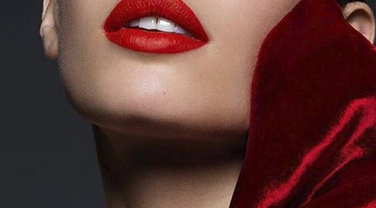 Η Estee Lauder παρουσιάζει τα Pure Color Envy Sculpting Mattes