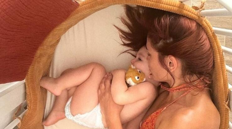 Μαίρη Συνατσάκη: Αποχαιρέτησε το καλοκαίρι με οικογενειακές στιγμές στην παραλία [εικόνες]