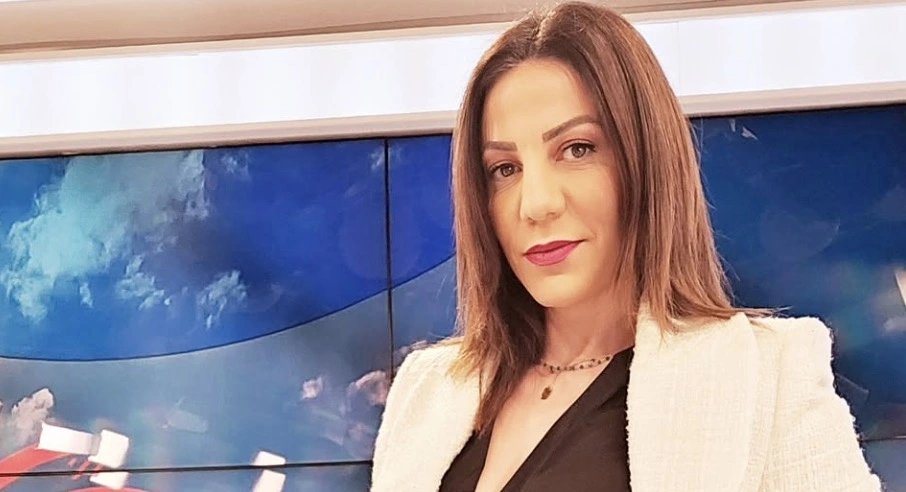 Kατερίνα Αγαπητού: Τα sexy στιγμιότυπα με μαγιό στην παραλία [εικόνες]