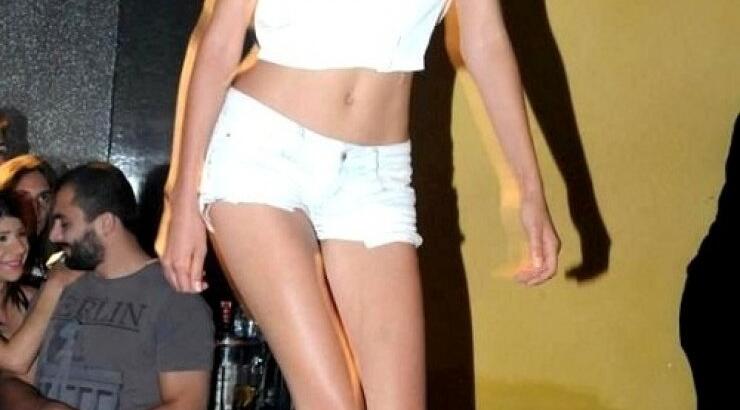 Fashion show Πάνου Γερολεμίδη και Ιωάννας Κοτζιάπασιη