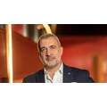Λουκάς Φουρλάς: Καλοκαιρινή βόλτα με τον 17χρονο γιο του, Ιάσονα, στη θάλασσα [εικόνα]