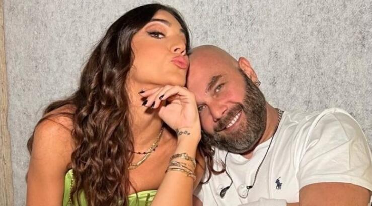 Ήβη Αδάμου για Μιχάλη Κουινέλη: "Χαίρομαι που βρέθηκα κάπως τυχαία στο δρόμο του" [βίντεο]