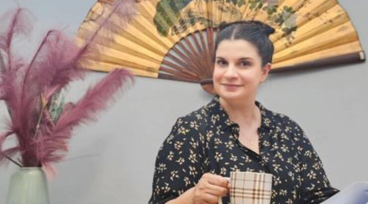 Μαρίνα Βρόντη: Φωτογράφισε τον γιο της μπροστά από το χριστουγεννιάτικο τους δέντρο [εικόνα]