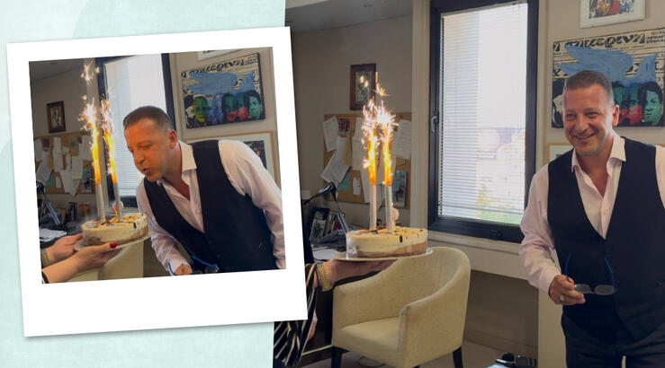 Γενέθλια για τον Χρύσανθο Τσουρούλλη - Η έκπληξη που δέχθηκε στο γραφείο του [βίντεο]