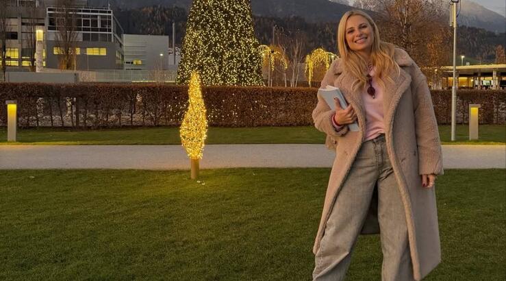 Χριστιάνα Αριστοτέλους: Η selfie με τα παιδιά της στο αυτοκίνητο [εικόνα]