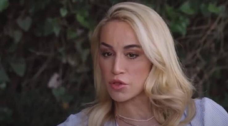 Συγκινεί η Καρολίνα Πελενδρίτου: «Μέχρι τα 9 μου έβλεπα κανονικά, δεν το θυμάμαι όμως» [βίντεο]