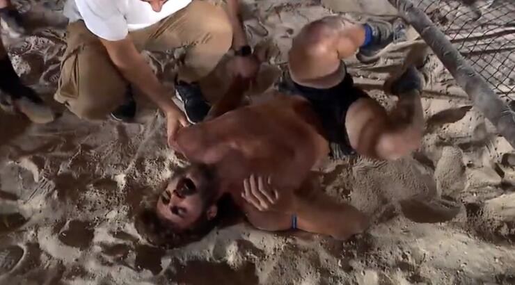 Survivor: Tρόμαξαν όλοι με το σοκαριστικό ατύχημα του Φάνη - Του βγήκε ο ώμος και φάνηκε το κόκκαλο