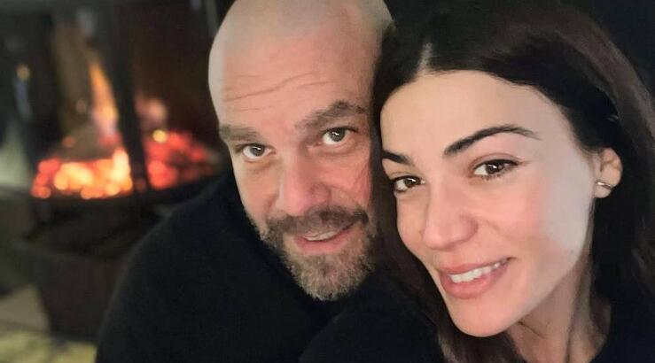 Βαρύ πένθος για Μιχάλη Κουινέλη και Ήβη Αδάμου – «Έφυγε» ο πατέρας του τραγουδιστή