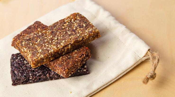 Υγιεινές μπάρες με ταχίνι και κακάο