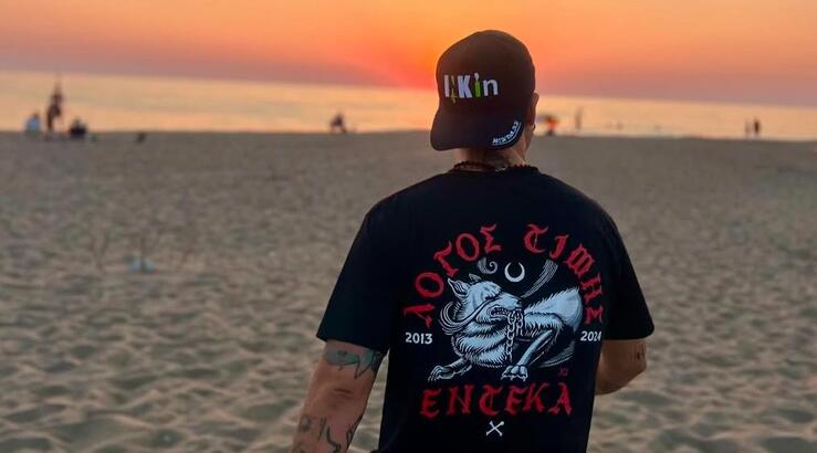 H σύντροφος Έλληνα τραγουδιστή είναι έγκυος στον 7ο μήνα και μόλις αποκαλύφθηκε