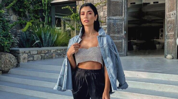 Monochromatic eye look: Η Νάσια Σιαηλά σου δείχνει 2 προτάσεις για να το πετύχεις