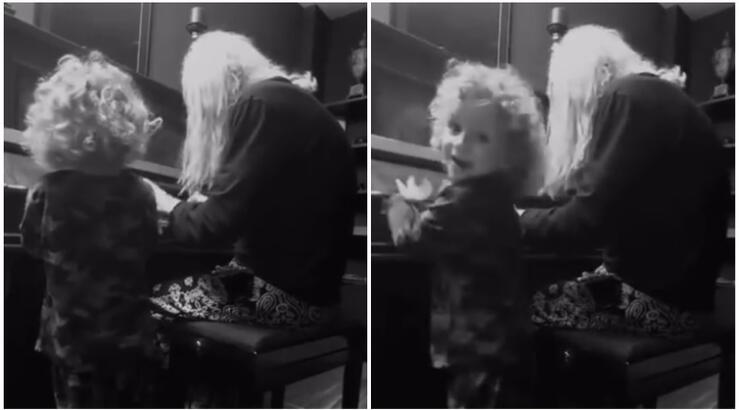 Νίκος Καρβέλας: Παίζει πιάνο με τον 3 ετών γιο του [βίντεο]