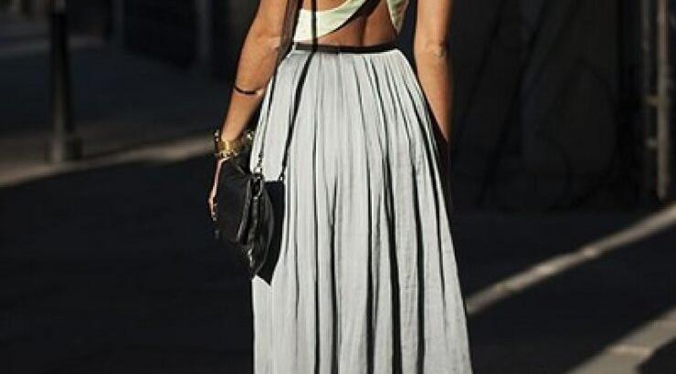 Χιαστί πλάτη: Η νέα μανία στο street style 