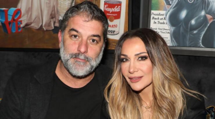 Δέσποινα Βανδή - Βασίλης Μπισμπίκης: Ερωτευμένοι στο Παρίσι [εικόνες]