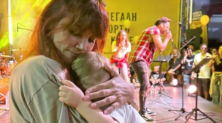 Συνατσάκη για βάφτιση κόρης: "Δεν είμαστε με τη θρησκεία τόσο συνδεδεμένοι.Θα κάνουμε ονοματοδοσία"