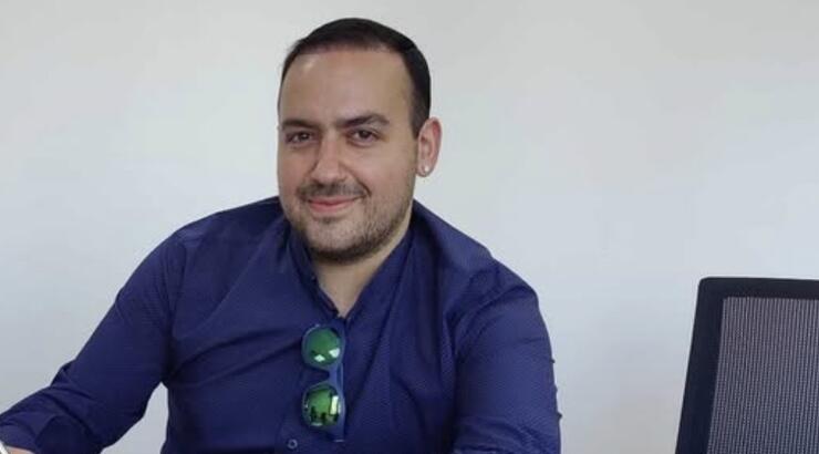 Ξεσπά ο Μαυρίκιος: «Μου εύχονται να αρρωστήσει το παιδάκι μου επειδή τόλμησα να πω την άποψή μου» [βίντεο]