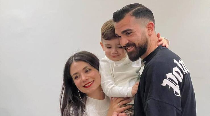 Βαλεντίνος Σιέλης: Η τρυφερή στιγμή που ο γιος του τον βλέπει στην τηλεόραση [εικόνα]