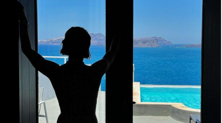 Κράξιμο σε επώνυμη Κύπρια: «Εγώ είμαι μοντέλο όχι μία μέτρια τραγουδίστρια που έγινε μέτρια παρουσιάστρια»