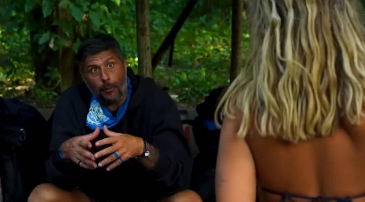 Survivor: Μεγάλη ένταση στην ομάδα των «Επαρχιωτών» [βίντεο]