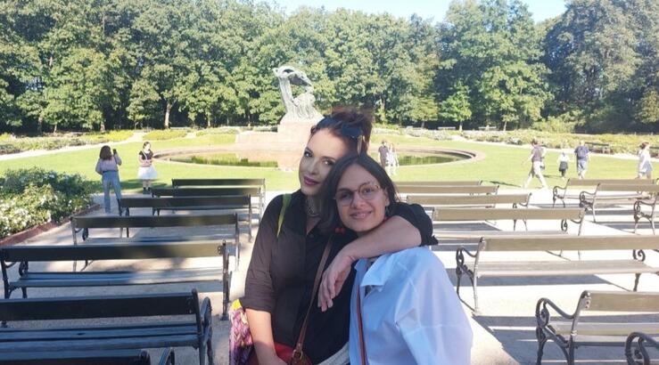 Ράντου για την κόρη της: "Με ρώτησε πόσο δυστυχισμένο πλάσμα θα είναι να έχει τέτοιους γονείς;" [βίντεο]