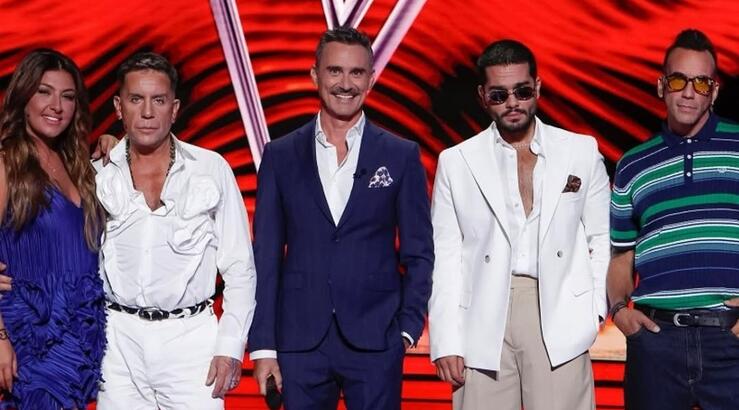 "The Voice": Η μεγάλη έκπληξη που είχαν οι coaches στην πρεμιέρα του μουσικού talent show [βίντεο]