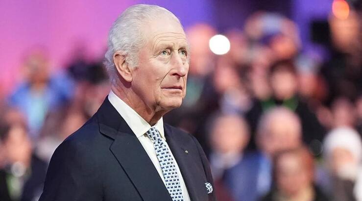 Στο νοσοκομείο ο Βασιλιάς Κάρολος λόγω παρενεργειών από τη θεραπεία του καρκίνου