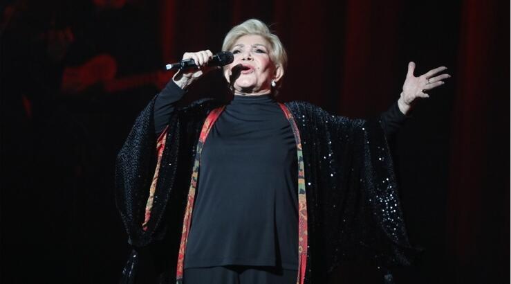 Κύπριοι καλλιτέχνες συγκινούν αποχαιρετώντας τη Μαρινέλλα [εικόνες]