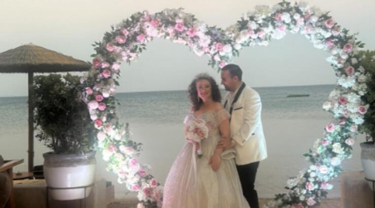 Μαυρίκιος- Ιλάειρα: Γιόρτασαν με ένα φαντασμαγορικό πάρτι τη δεύτερη επέτειο γάμου τους [εικόνες & βίντεο]