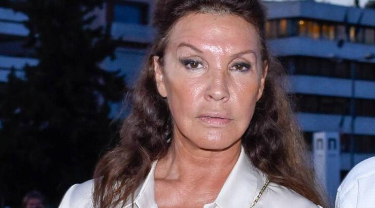 Συγκλονίζει η Βάνα Μπάρμπα για τον θάνατο της μητέρα της: «Τώρα θα είναι αγκαλιά με την αδερφή μου»