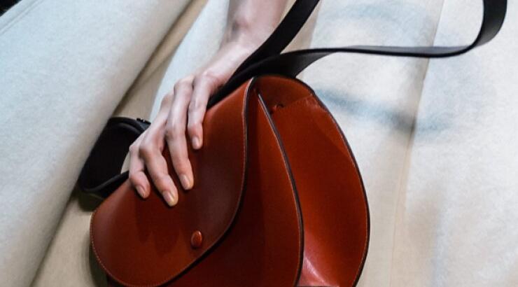 PFW: Τι προτείνουν οι οίκοι Kenzo, Valentino & Celine [εικόνες]