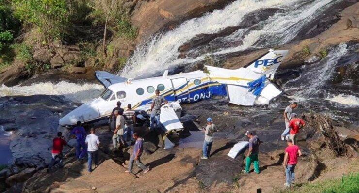 Συγκλονισμός: Νεκρή 26χρονη πασίγνωστη τραγουδίστρια σε αεροπορικό δυστύχημα [εικόνες]