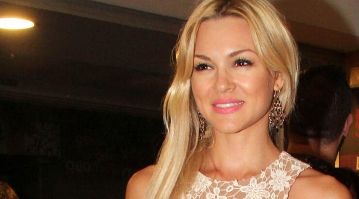 Βίκυ Κάβουρα: Ζευγάρι με ποδοσφαιριστή του ΑΠΟΕΛ η γνωστή Ελληνίδα ηθοποιός 