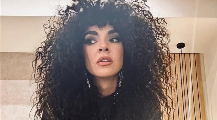 Μαρία Σολωμού: "Έχω κάνει έκτρωση - Μας στέλνανε σε κάτι υπόγεια" [βίντεο]