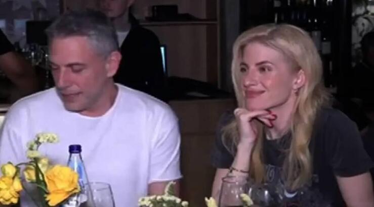 Αραβανή - Λάζαρης: Στη δημοσιότητα το προσκλητήριο του γάμου τους και της βάφτισης του παιδιού τους [εικόνες]