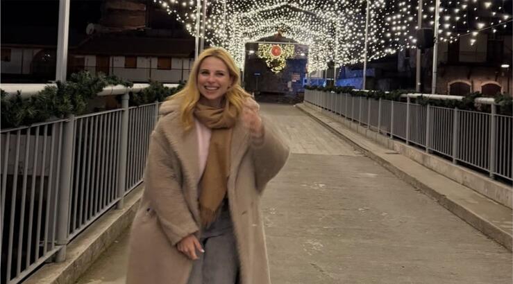 Χριστιάνα Αριστοτέλους: Οικογενειακή βόλτα στο χριστουγεννιάτικο χωριό του Καλοπαναγιώτη [εικόνες]