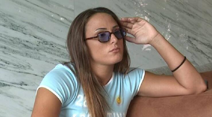 Ασημίνα Χατζηανδρέου: «Ο Χρήστος έκανε μπαμ. Γιατί κράζουνε μόνιμα τον άνθρωπό του» [βίντεο]