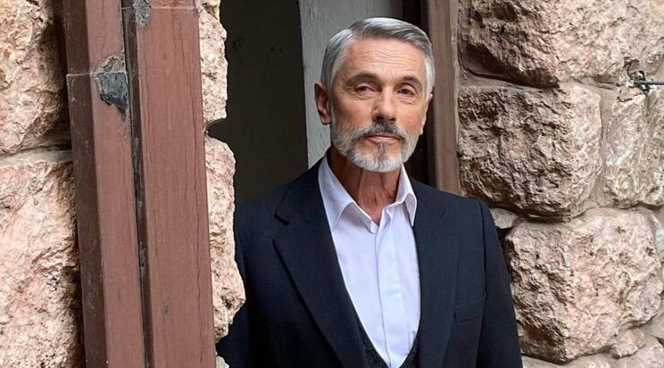 Σταύρος Ζαλμάς: «Η μεγαλύτερη ψευδής φήμη για εμένα είναι ότι έχω AIDS» [βίντεο]