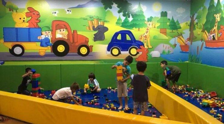 Ένας υπέροχος παιχνιδότοπος γεμάτος Lego άνοιξε χθες και σας περιμένει...