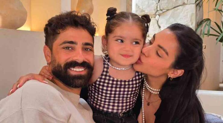 Στέφανη Σόλωνος: Το τρυφερό βίντεο της κόρης της να αγκαλιάζει τη φουσκωμένη της κοιλίτσα 