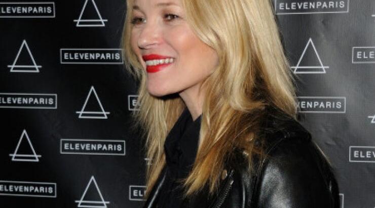 Η Kate Moss στο εξώφυλλο της Vogue, ξανά!