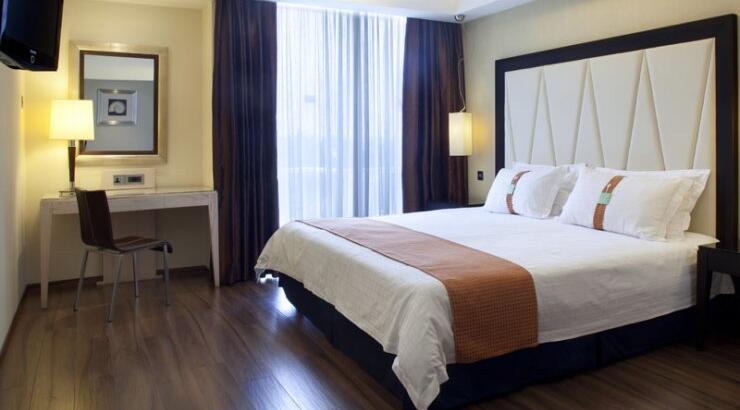 Holiday inn: Εορταστική προσφορά Δεκεμβρίου