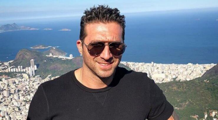 Κυριάκος Πελεκάνος: Οι εικόνες αγκαλιά με την αδερφή του πριν φύγει για το "Survivor"