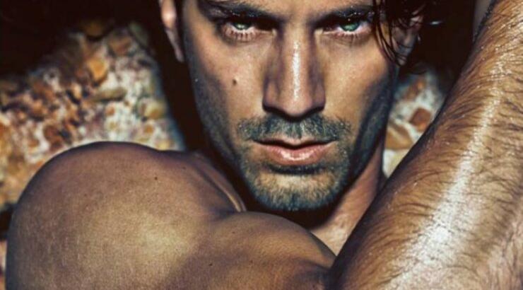 Δημήτρης Λαγιόπουλος: Πιο σέξι από ποτέ στη νέα του φωτογράφηση